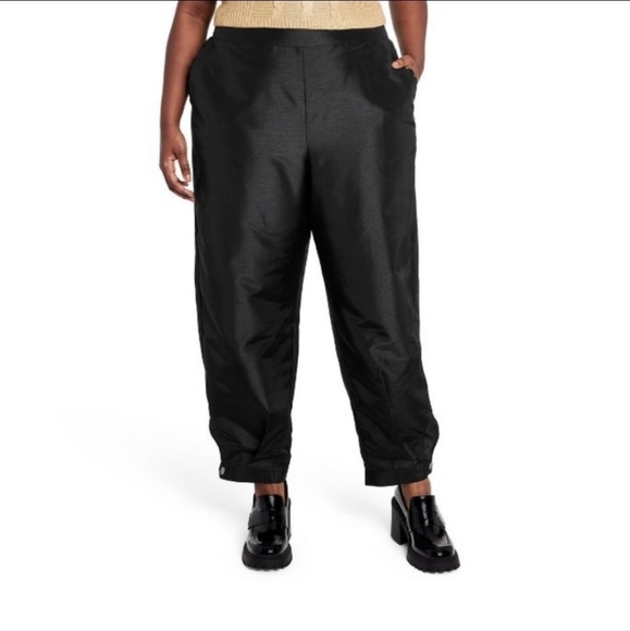 Kika Vargas for Target scalloped edge pocket tapered leg black pants. - Picture 2 of 12